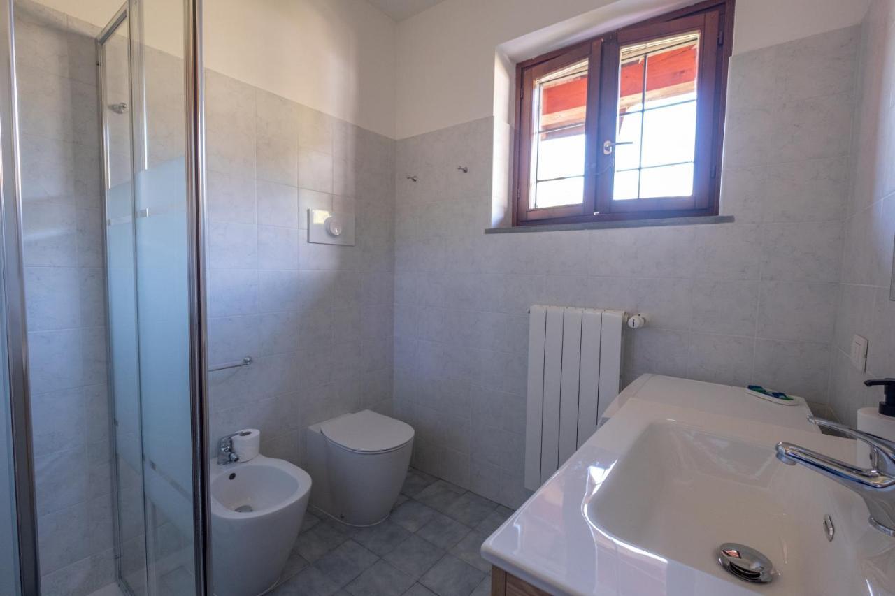 Happy Guest Apartments - Lake View And Pool Riva di Solto Exterior photo